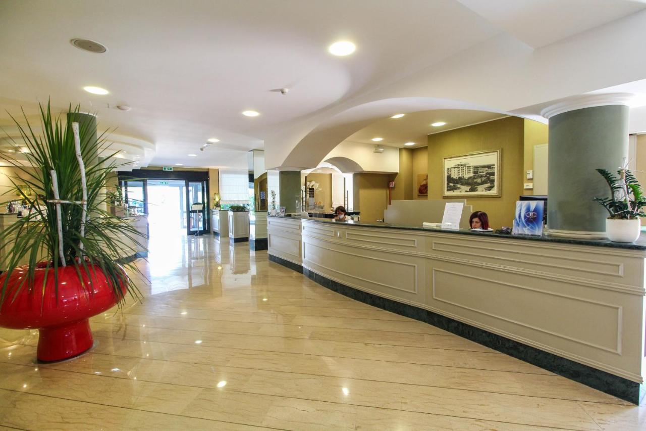 Grand Hotel Esplanada Bibione Exterior photo